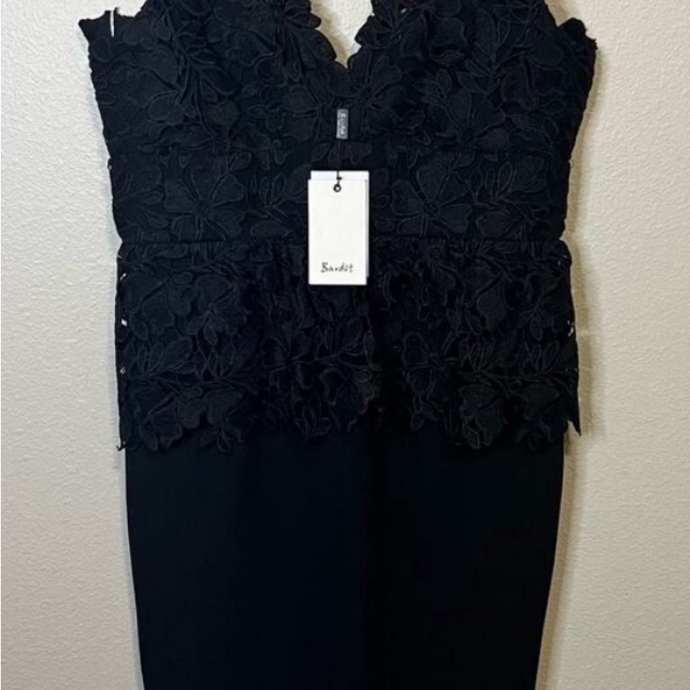 Bardot Black Floral Lace Midi Dress - Picture 4 of 8